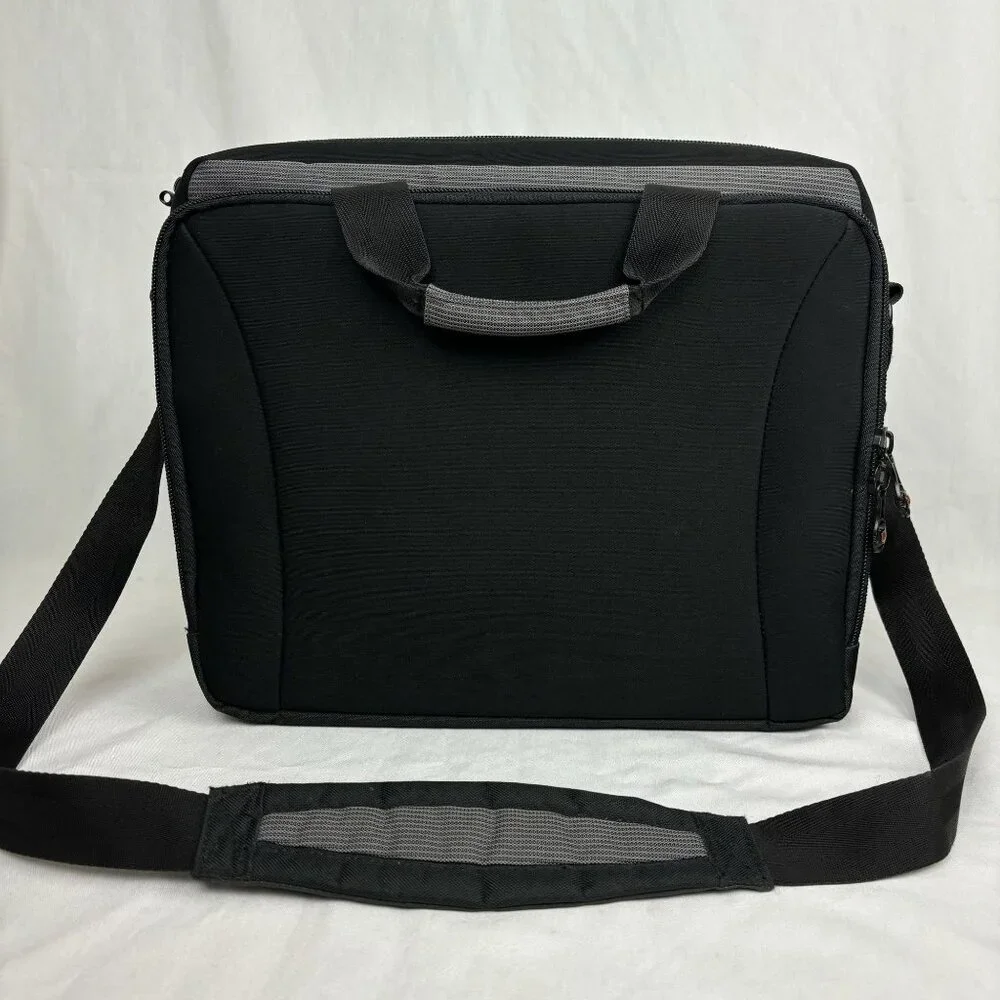 SwissGear Wenger Black & Gray Laptop Bag - Multiple Compartments Durable Fabric. - Picture 2 of 16